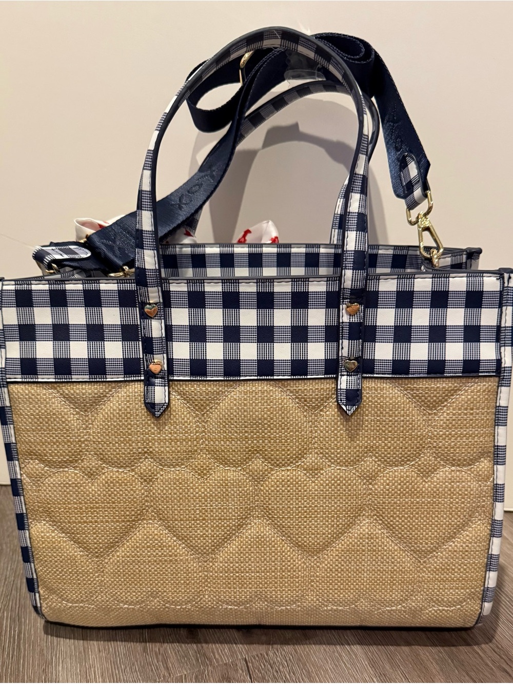 VIRAL!! Betsey Johnson Navy Gingham & Heart Tote with Red Lobster Scarf- NWT - Picture 2 of 6